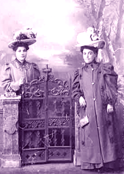 Stepan Uzunyan's two daughters